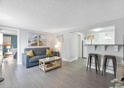 551 Sw 13th Avenue - Photo 1