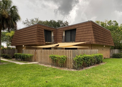 137 Heritage Way - Photo 1