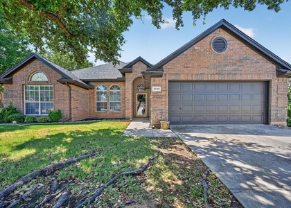 2720 Windstone Way - Photo 1