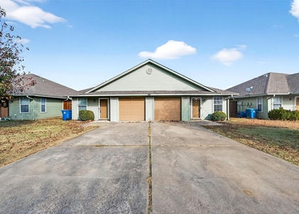 1021 Rice Street - Photo 1