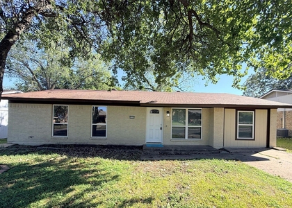 206 Arkansas Street - Photo 1