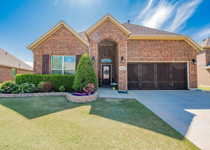 2620 Sabine Circle - Photo 1