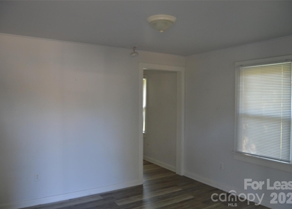 517 Elm Street - Photo 1