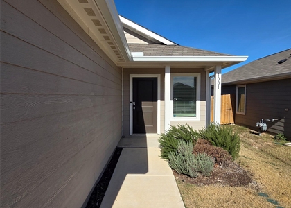 1001 Mountain Laurel Road - Photo 1