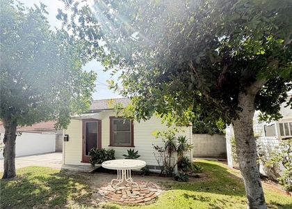 3817 Ivar Avenue - Photo 1