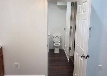 979 Venus Way - Photo 1