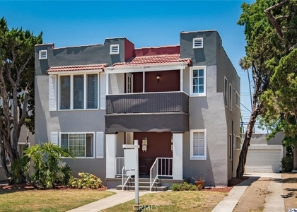 1151 N Maryland Avenue - Photo 1