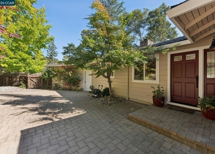 11 Altamount - Photo 1