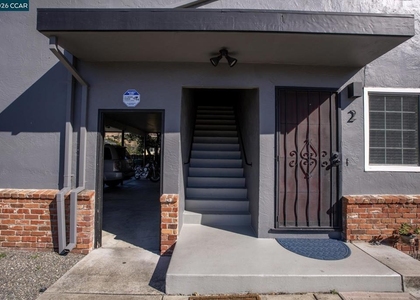2171 Peach St - Photo 1