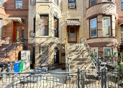 59th Street - Photo 1