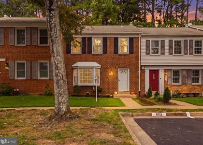 8312 Moline Place - Photo 1