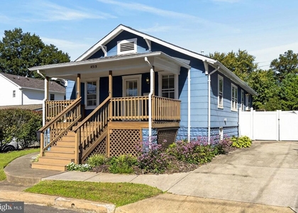 4515 7th Street N - Photo 1