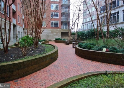 820 N Pollard Street - Photo 1