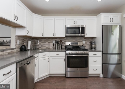 55 Sycamore Court - Photo 1