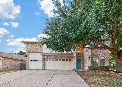 2207 Brittway Ln - Photo 1