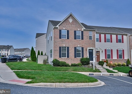 608 Tantallon Court - Photo 1