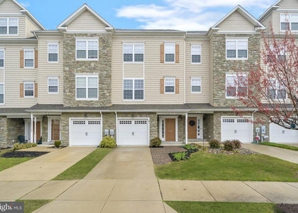 82 Backstretch Way - Photo 1
