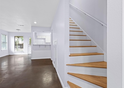 401 W Elizabeth St - Photo 1