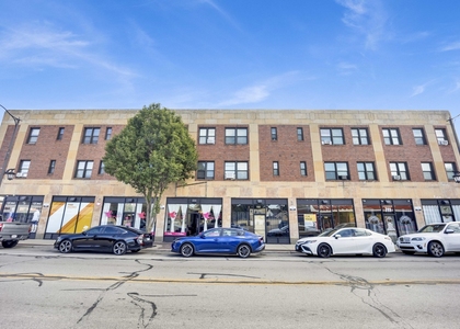 414 W Walnut Street - Photo 1