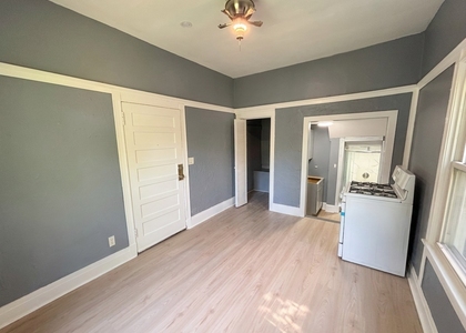 1228 Oak Avenue - Photo 1