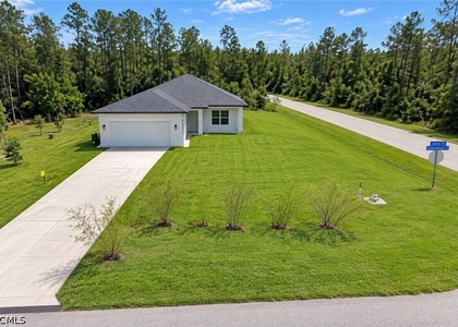 279 Woodburn Drive - Photo 1