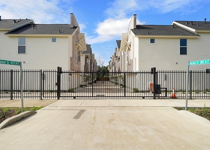 881 Rachel Street - Photo 1