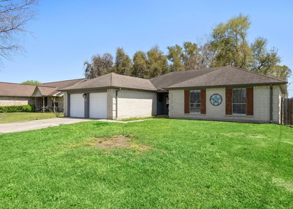 634 Spring Breeze Street - Photo 1