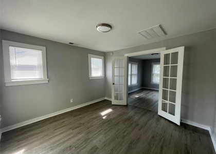 904 Fields Street - Photo 1