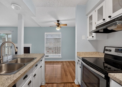 700 Thicket Lane - Photo 1