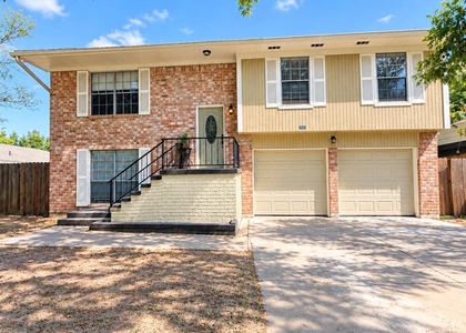 3403 Meadowview Dr - Photo 1
