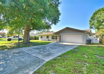 153 Browning Circle - Photo 1