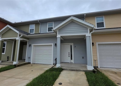1589 Nw 29th Road - Photo 1