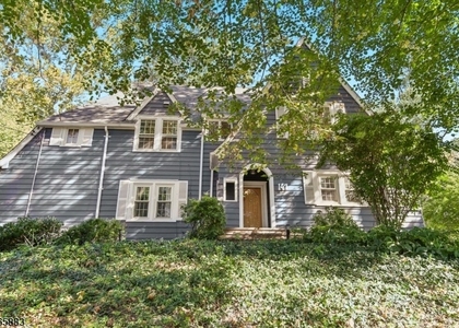 147 Glen Ave - Photo 1