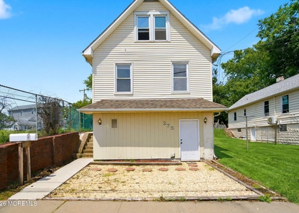 275 Laurence Parkway - Photo 1