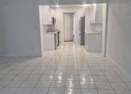 432 Forest Hill Boulevard - Photo 1