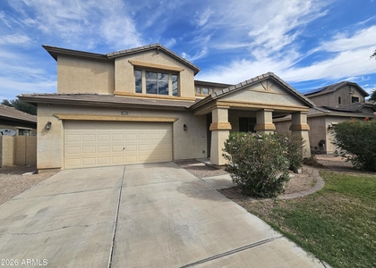 264 W Tahiti Drive - Photo 1