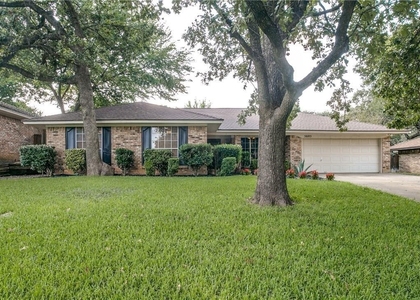 5605 Trails Edge Drive - Photo 1