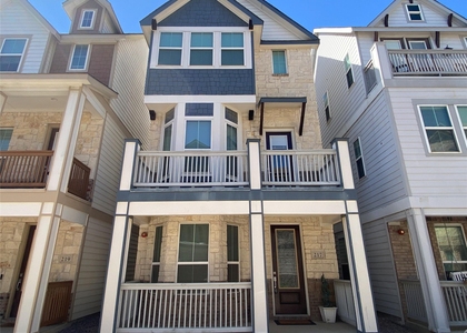 217 S Village Way - Photo 1