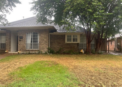 12112 Cross Creek Drive - Photo 1