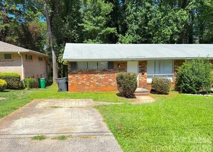 561 Blendwood Drive - Photo 1