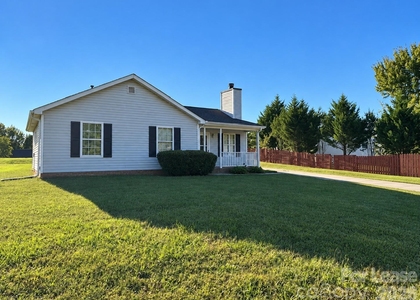 1302 Eagles Landing Drive - Photo 1