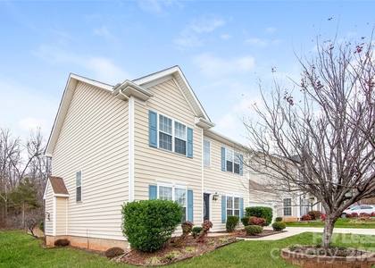 4019 Balsam Street - Photo 1