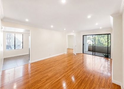 5009 Woodman - Photo 1