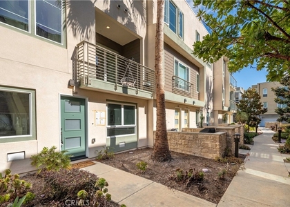 769 Doheny - Photo 1