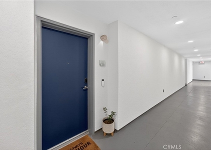 150 The Promenade N - Photo 1