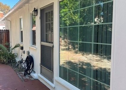 613 Reese Place - Photo 1