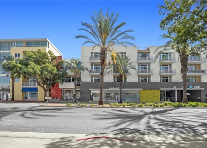 238 S Arroyo Pkwy - Photo 1