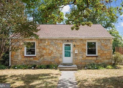 1508 S Loudoun Street - Photo 1