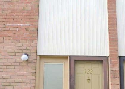 122 Centre Ave Avenue - Photo 1