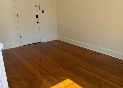 206 Nassau Street - Photo 1